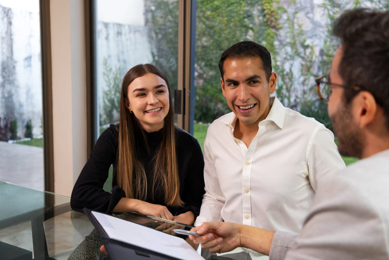 contratación de familiares en propiedad horizontal